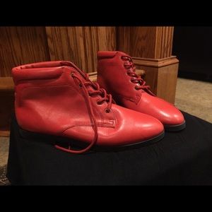 DanExx Red Boots